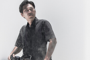 幸地賢弥